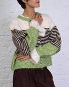 Verspielte Strickjacke