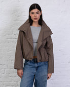 Jacke mit asymmetrischer Knopfleiste