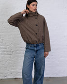 Jacke mit asymmetrischer Knopfleiste