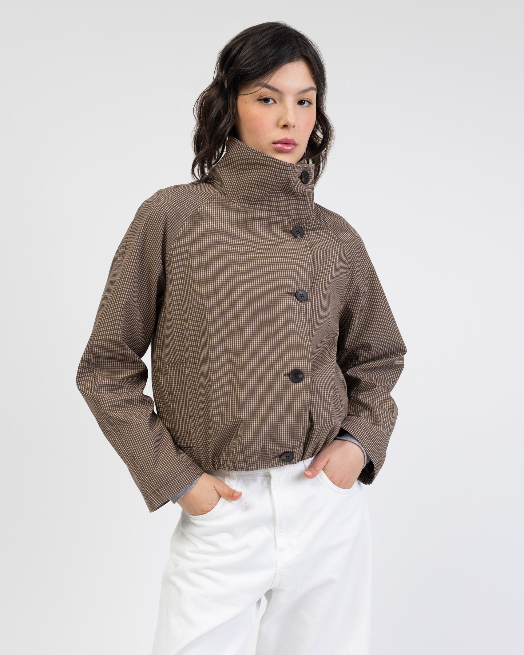 Jacke mit asymmetrischer Knopfleiste