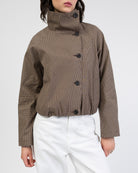 Jacke mit asymmetrischer Knopfleiste