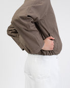 Jacke mit asymmetrischer Knopfleiste