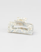 Eckiger Haarclip in aquatischen Farben