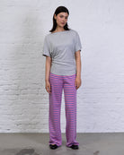 Lockere Hose mit Streifen
