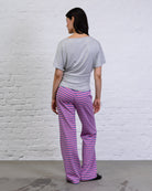 Lockere Hose mit Streifen