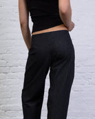 Nadelstreifen Hose mit breitem Bund