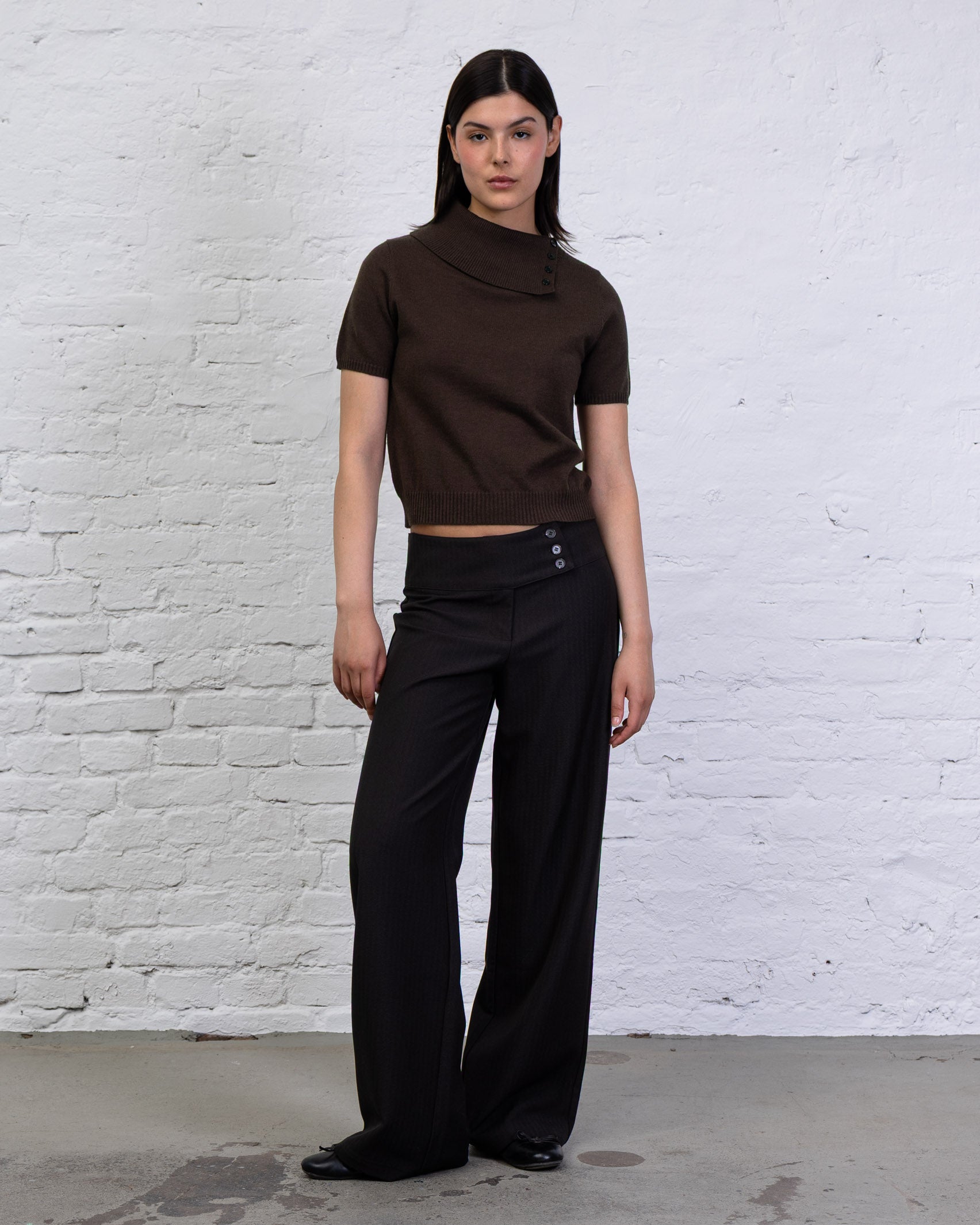 Stoffhose mit weitem Bund