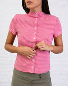 Gestreiftes Kurzarmshirt mit Knöpfen