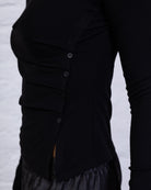 Asymmetrisches Langarmshirt mit Knöpfen