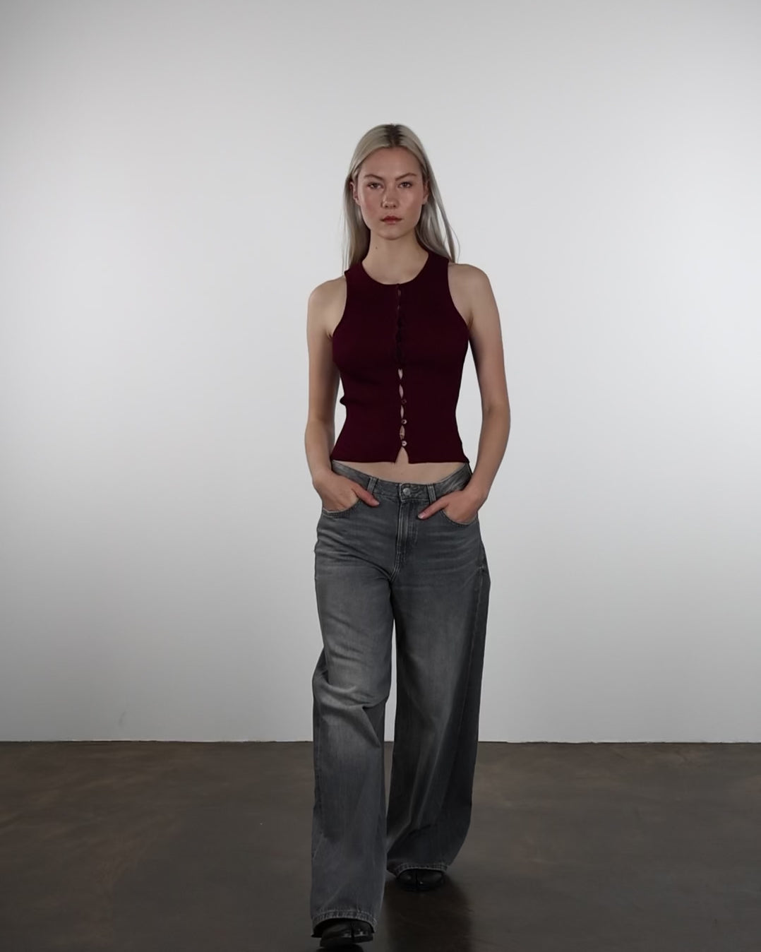 Top mit Knöpfen in bewegung