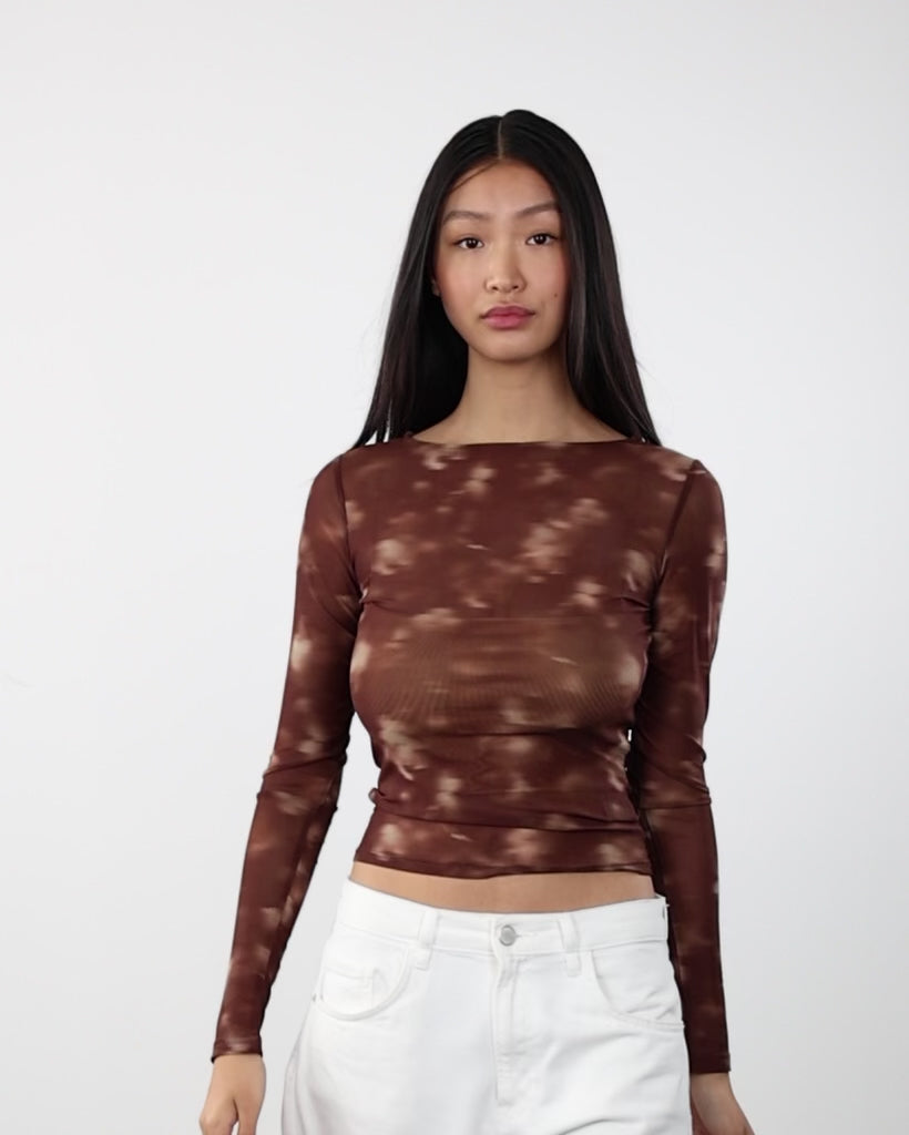 Langarm Mesh Shirt mit abstrakten Muster in Bewegung