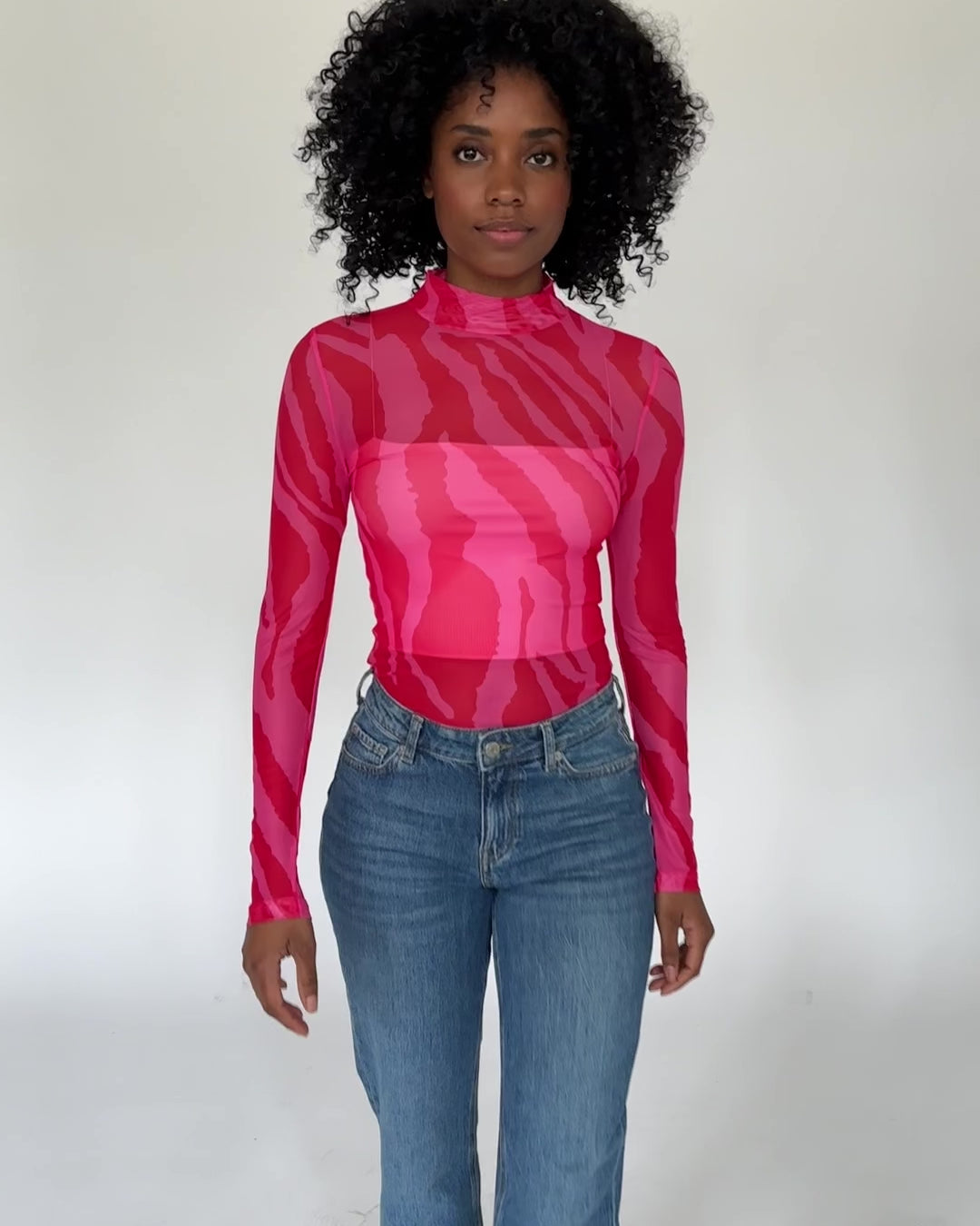 Body mit gecracktem Muster