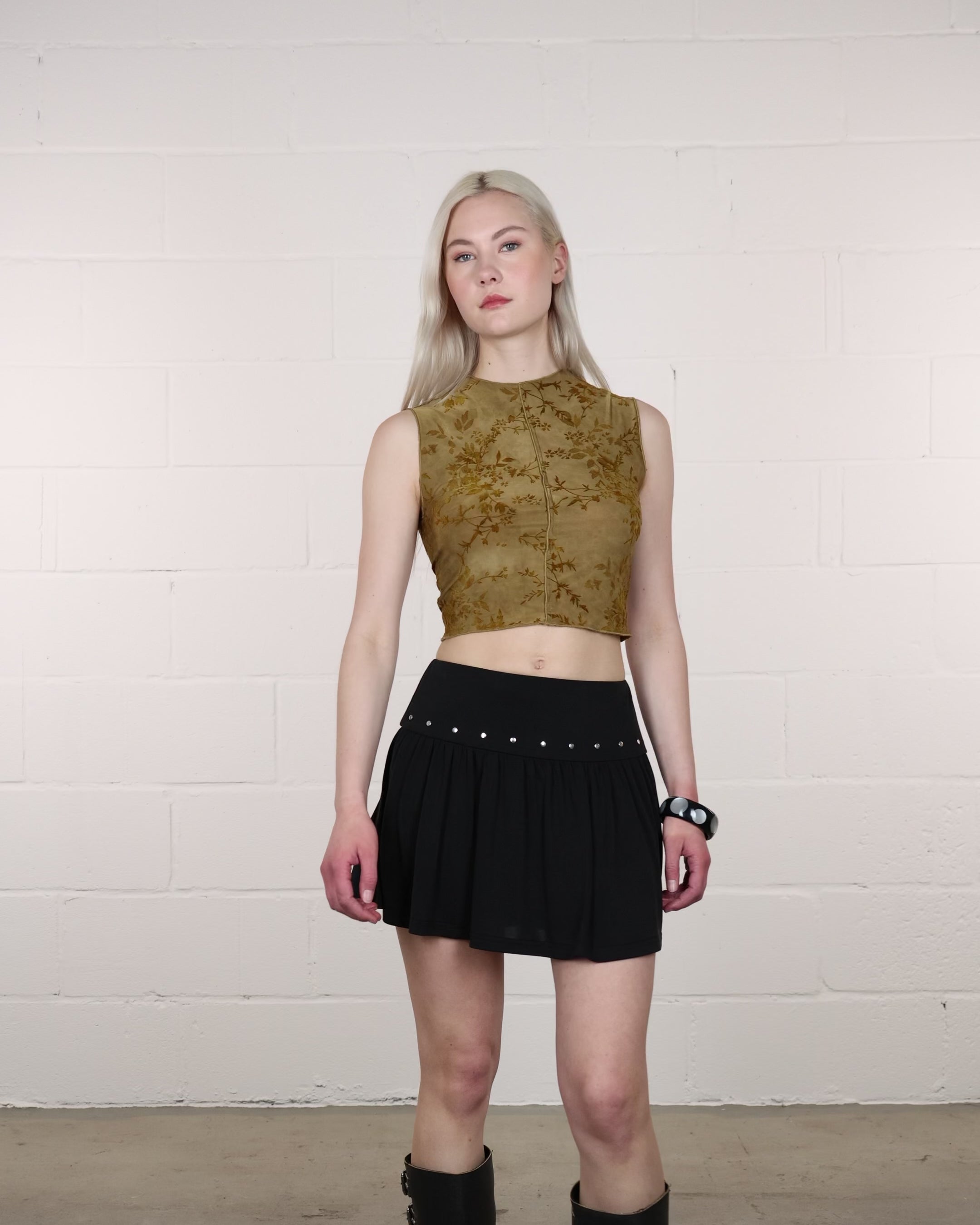 Top mit floralem Print aus Samt