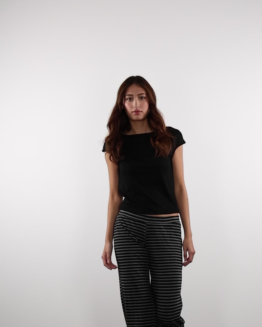 Rückenfreies T-Shirt