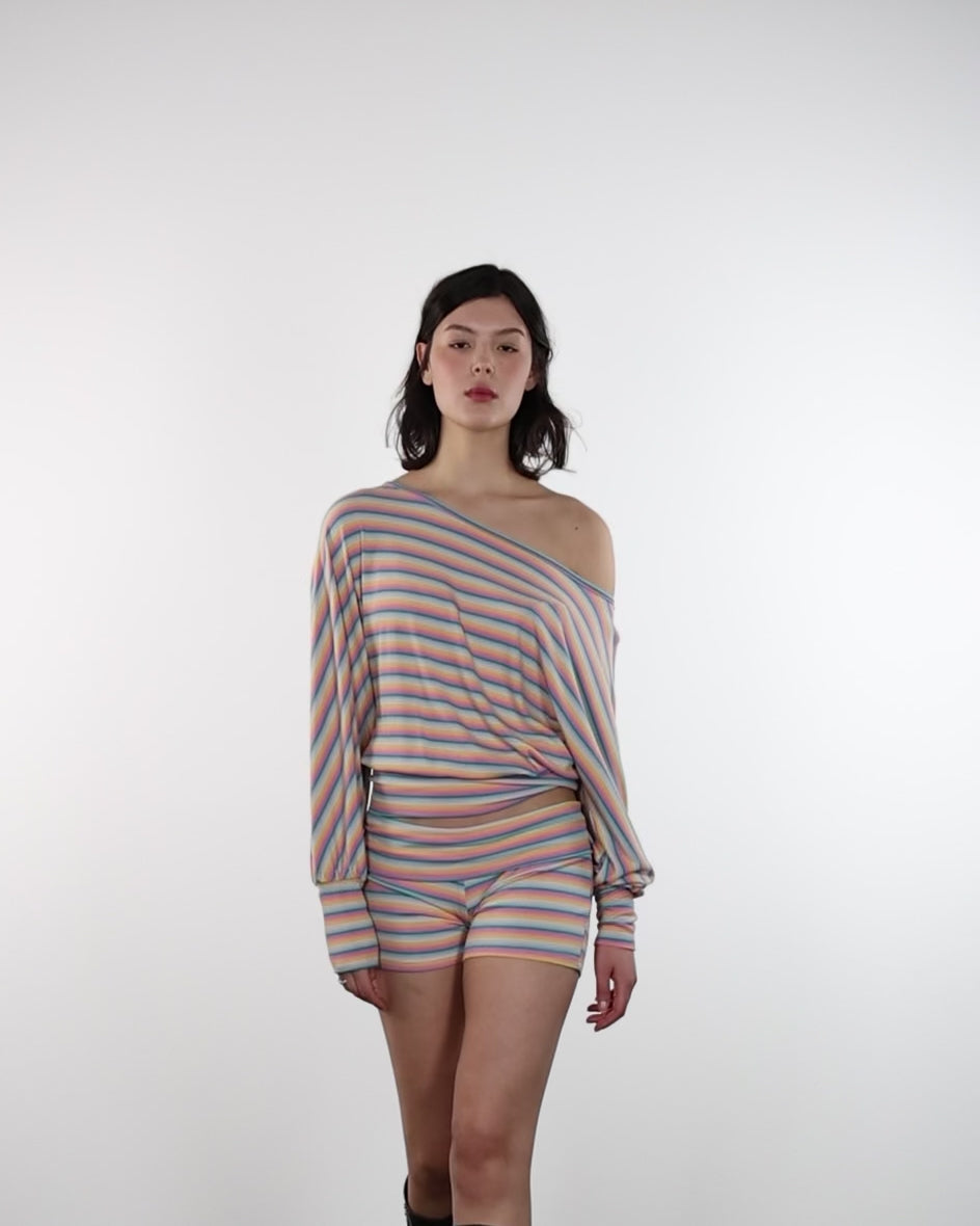 Offshoulder Langarmshirt in Regenbogenfarben