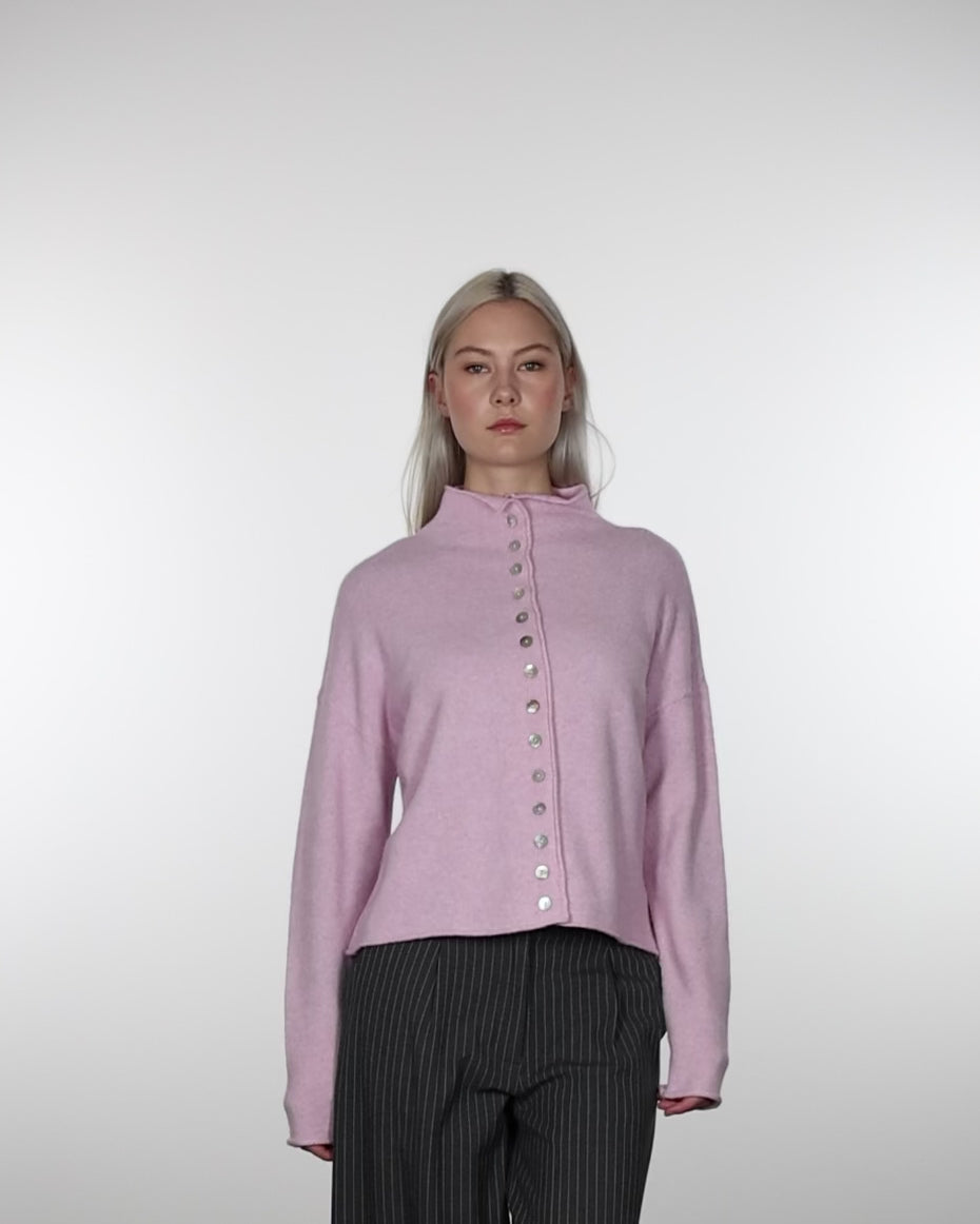 Strickjacke mit Stehkragen