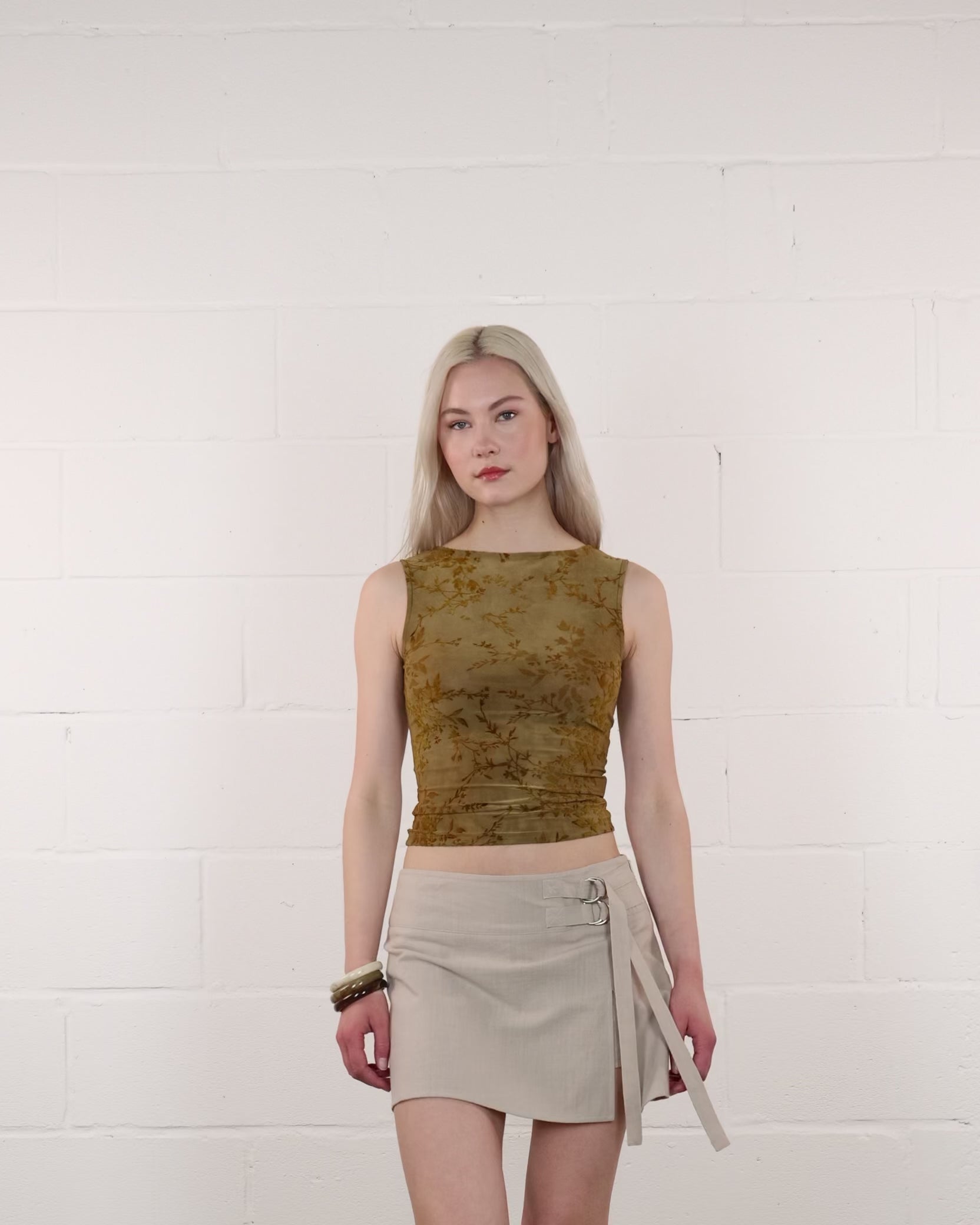 Boatneck Top mit floralem Muster