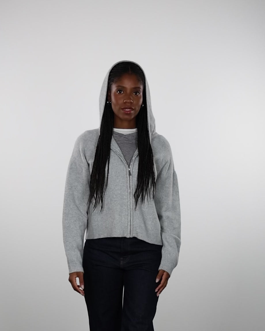 Strickjacke mit Kapuze