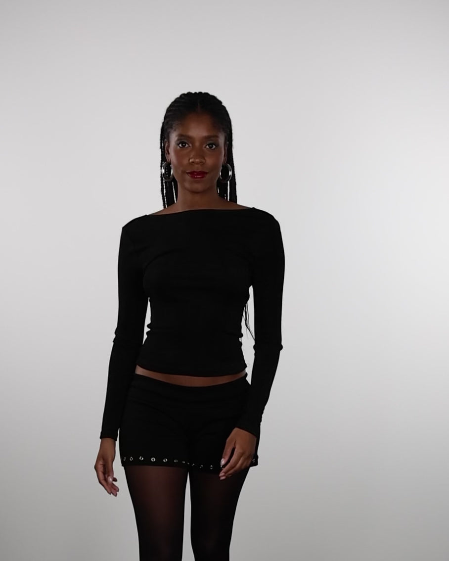 Langarmshirt mit tiefem Rückenausschnitt