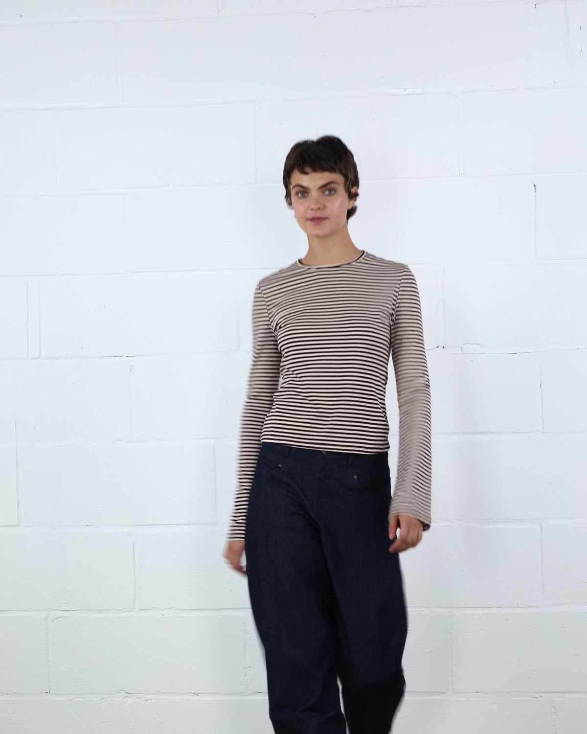 Gestreiftes Longshirt mit Trompetenärmeln