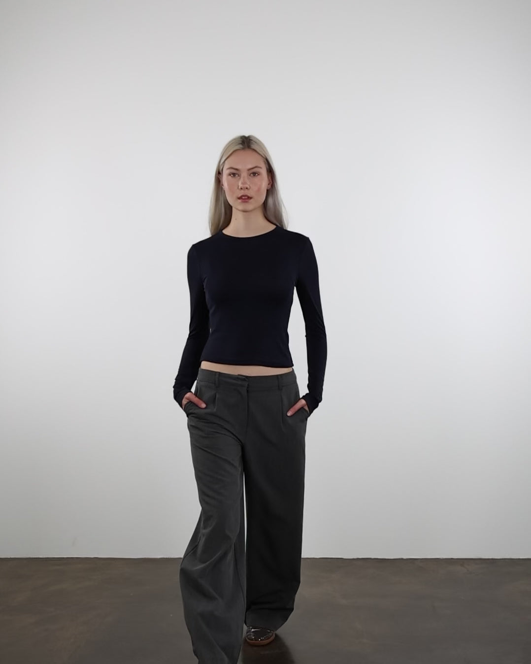 Langarmshirt mit Rundhalsausschnitt im Laufen