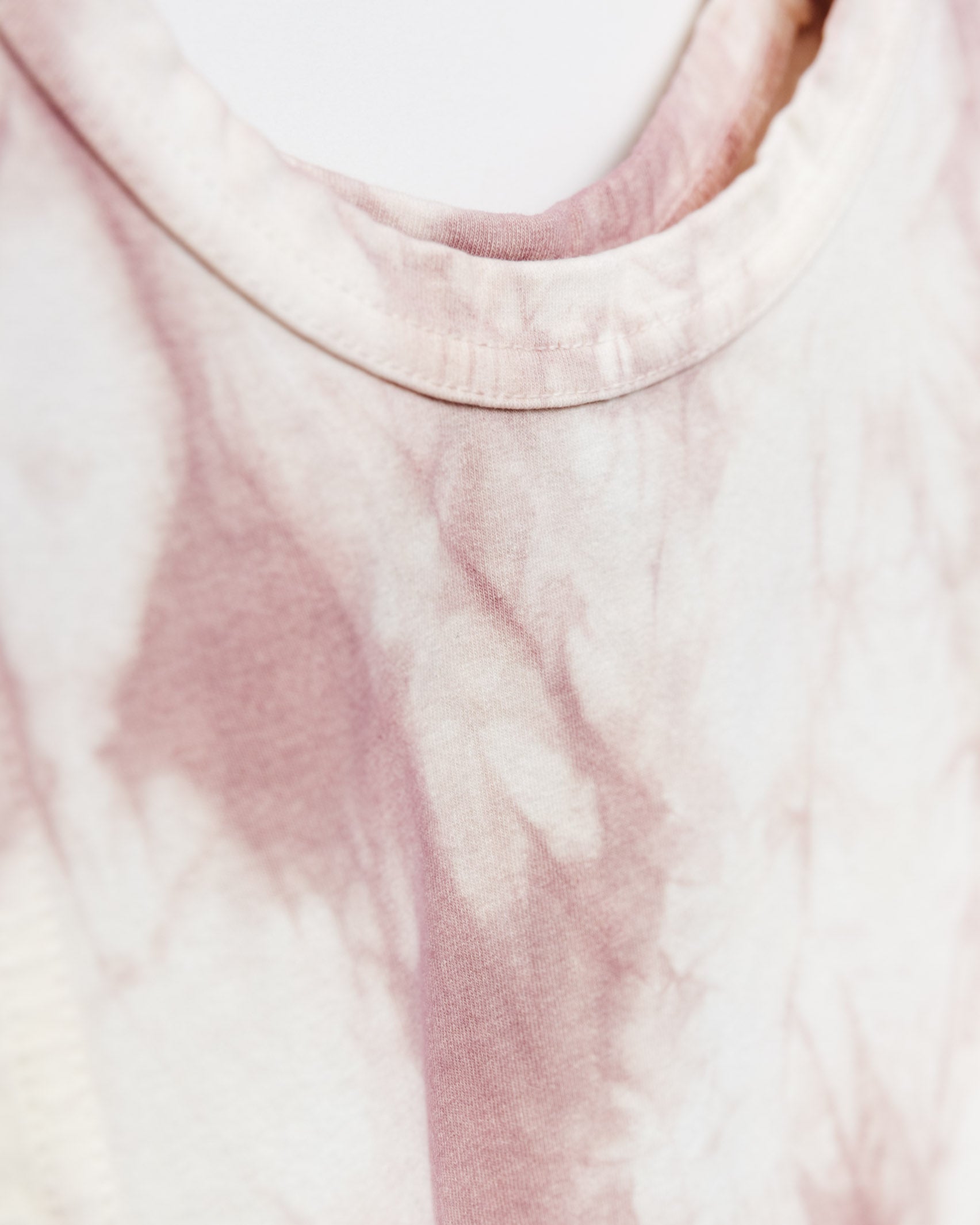 Tanktop in Batik Muster - Broke + Schön#farbe_pink-tie-dye