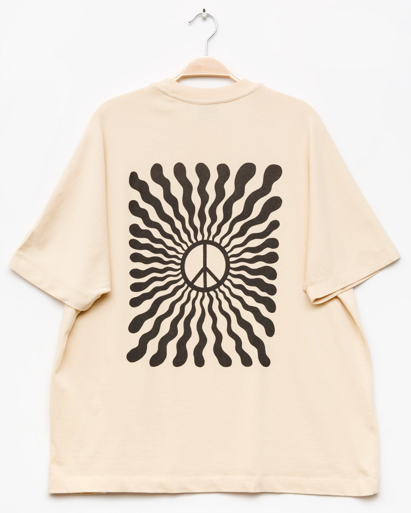 Oversize T-Shirt mit Peace Zeichen - Broke + Schön#farbe_wheat