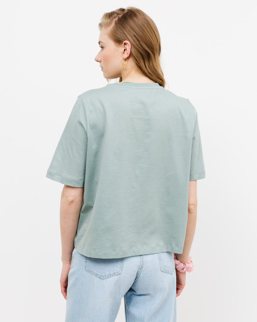 Weites T-Shirt aus Bio-Baumwolle - Broke + Schön#farbe_eucalyptus-green