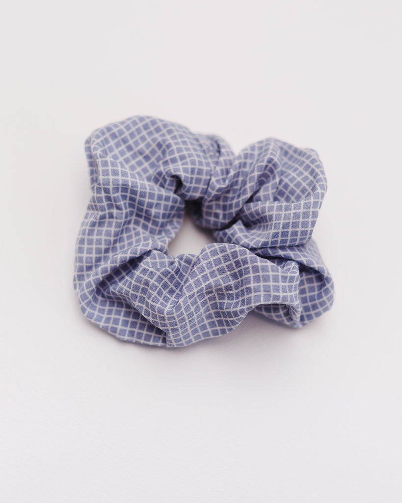 Kariertes Scrunchie - Broke + Schön#farbe_blau-kariert