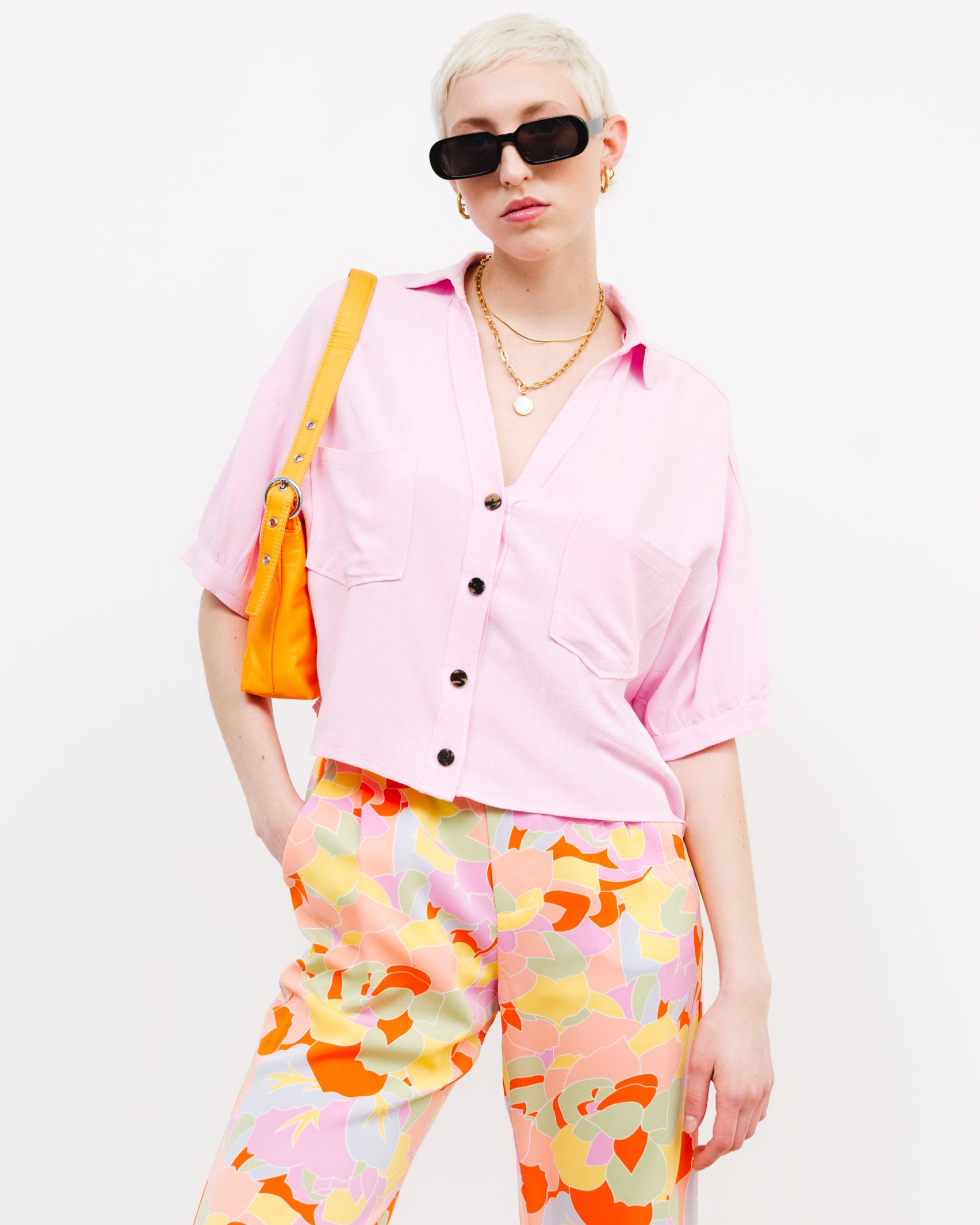 Kastige Bluse mit V-Ausschnitt - Broke + Schön#farbe_pink