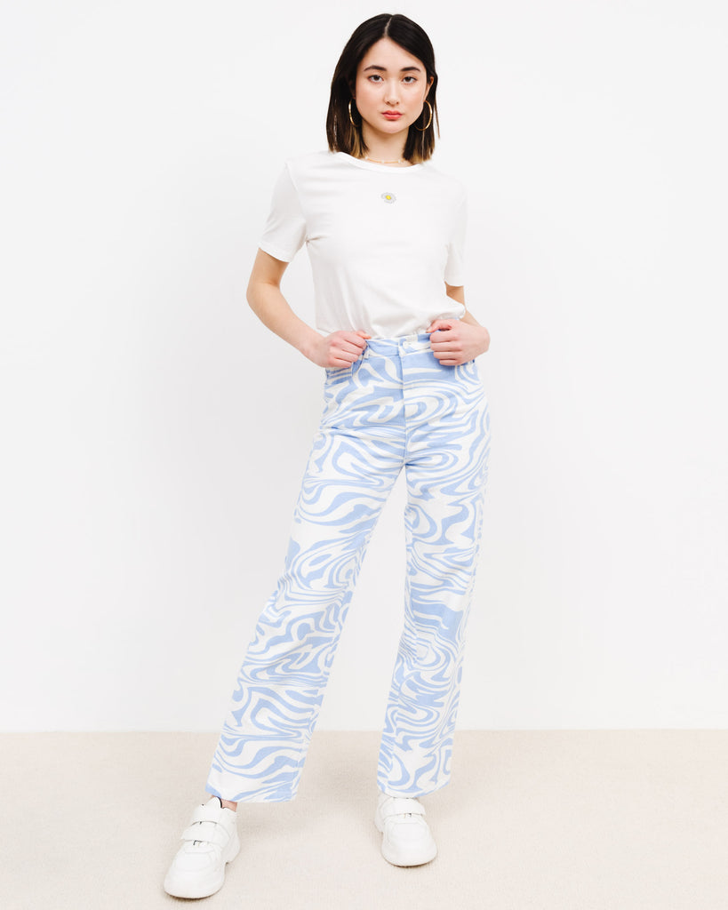 T-Shirt mit Blumen-Gesicht - Broke + Schön#farbe_cream