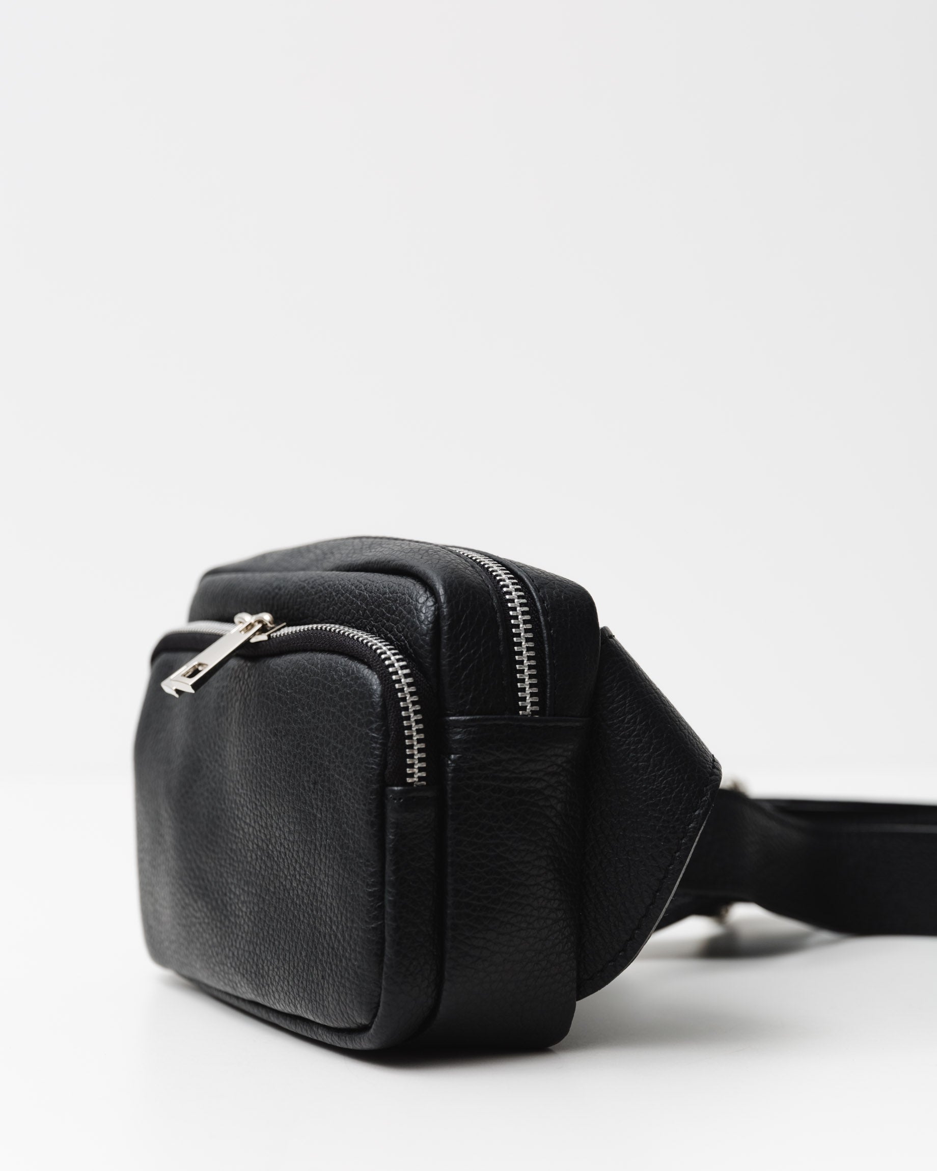 Crossbody Tasche mit verstellbarem Gurt - Broke + Schön#farbe_black