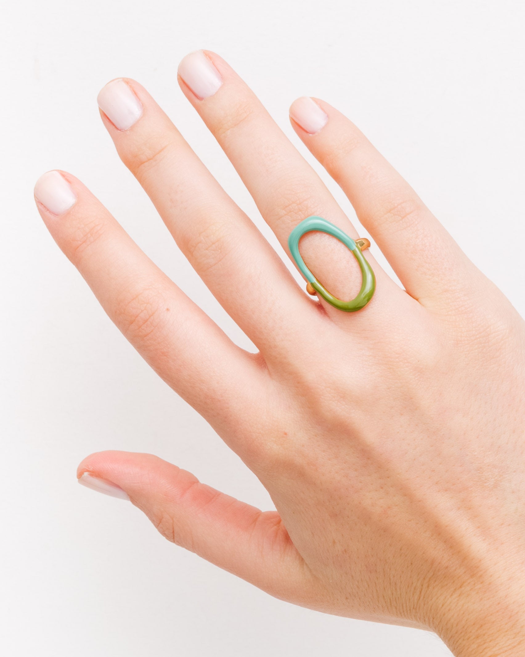 Ovaler, zweifarbiger Ring - Broke + Schön#farbe_green