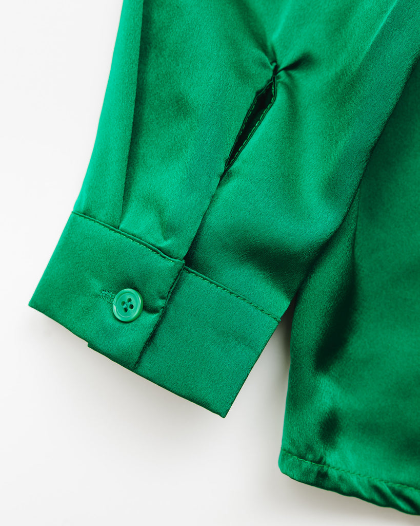 Klassische Satin Bluse - Broke + Schön#farbe_green