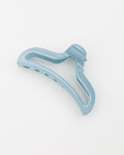 Geschwungener Haarclip - Broke + Schön#farbe_lightblue