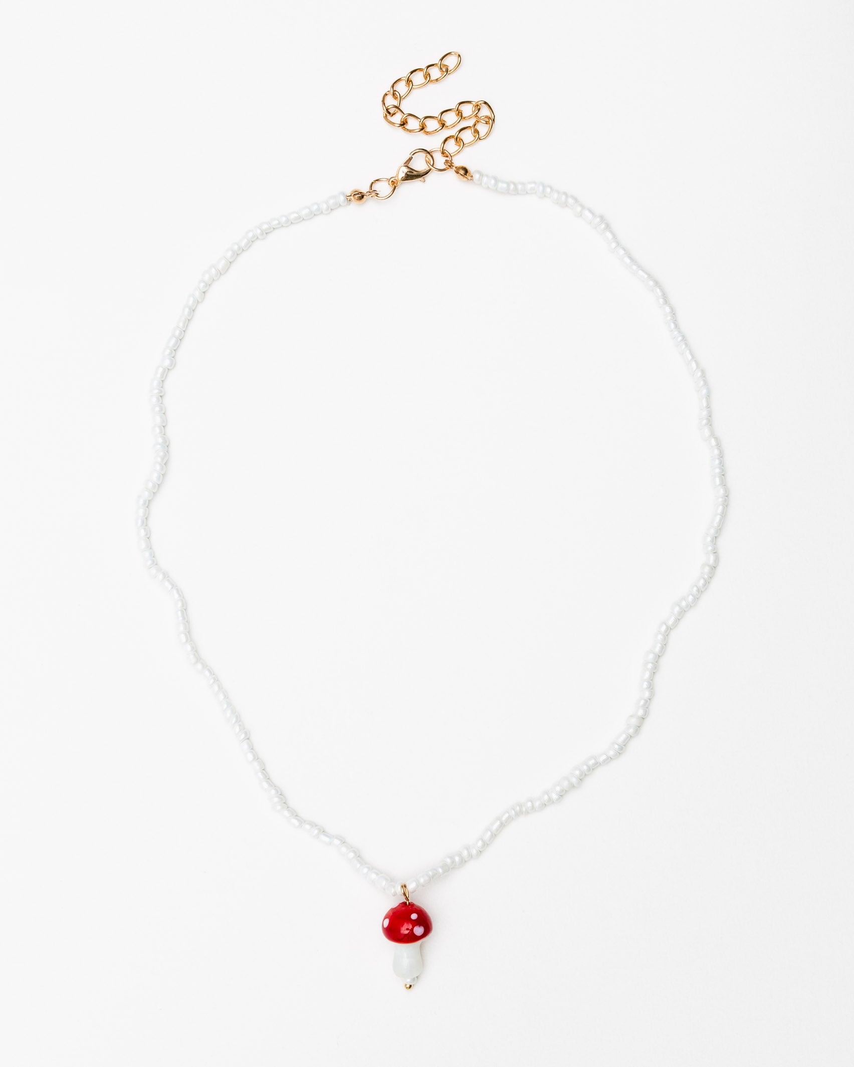 Perlenkette mit Fliegenpilz-Anhänger - Broke + Schön#farbe_white