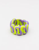 Geschwungener Ring aus Polymer-Ton - Broke + Schön#farbe_lilac-yellow