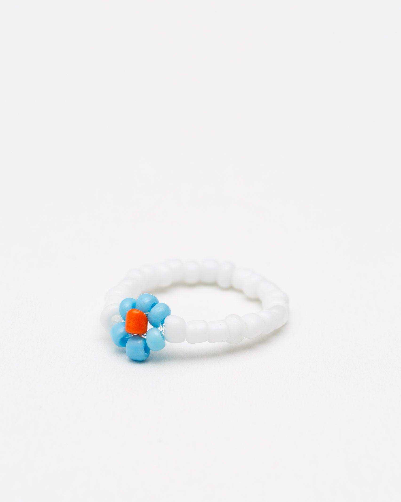 Elastischer Daisy-Ring aus Perlen- Broke + Schön#farbe_white