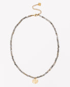 Filigrane Perlenkette mit Münzanhänger - Broke + Schön#farbe_grey