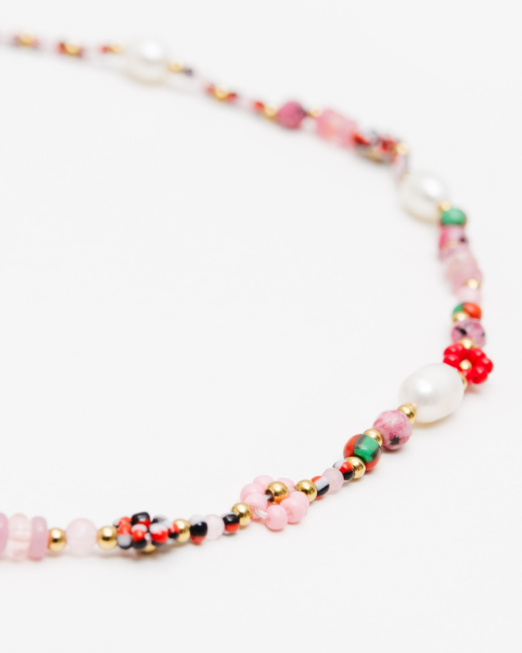 Perlenkette mit Blumen - Broke + Schön
